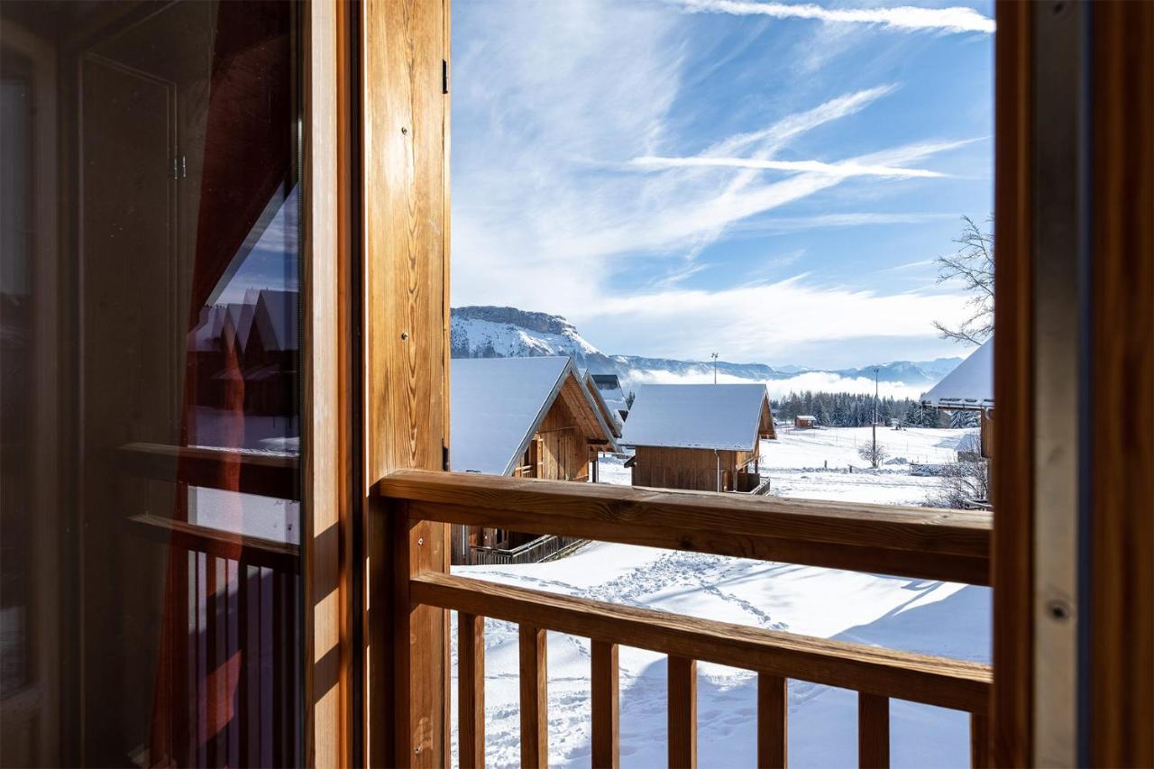 Madame Vacances Les Chalets Du Berger Premium*** La Féclaz Екстериор снимка